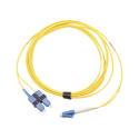 FJ2-LCUSCUL-07| Jumper de Fibra Óptica Monomodo (OS2), XGLO, LC/UPC-SC/UPC Duplex, OFNR, Color Amarillo, 7 Metros - SIEMON